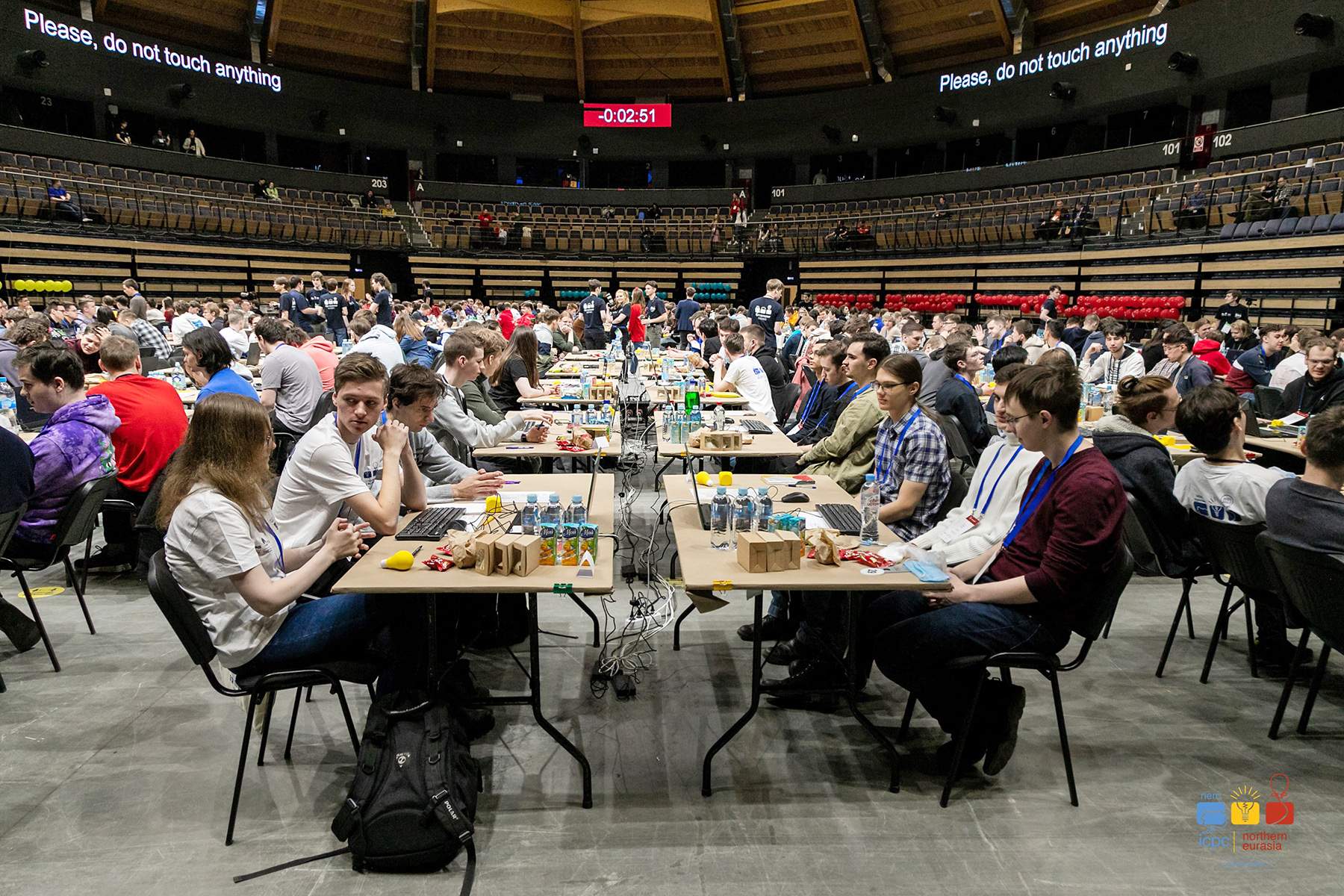 Студенты кафедры информационных технологий и систем ВВГУ стали полуфиналистами чемпионата мира по программированию International Collegiate Programming Contest (ICPC)
