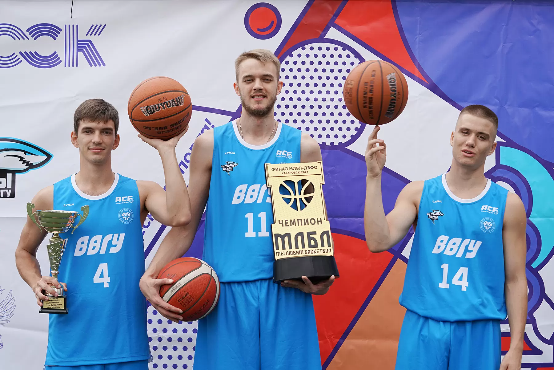 Студенческий спортивный клуб ВВГУ представил первокурсникам спортивные секции, в которых можно заниматься бесплатно
