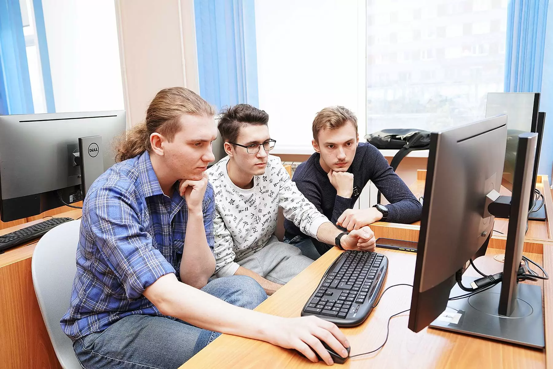 Участники хакатона ВГУЭС – потенциальные сотрудники ведущих IT-компаний региона