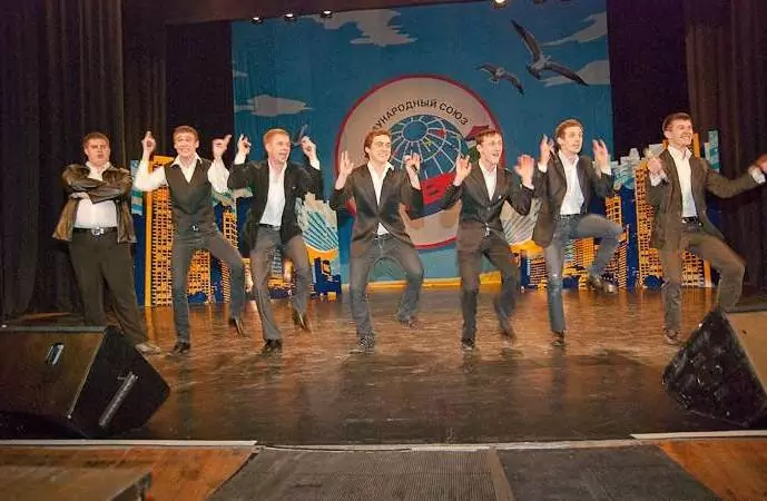 Две команды КВН ВГУЭС – в числе лучших на Дальнем Востоке!