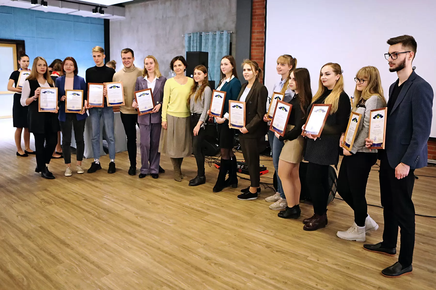 Студенты ВГУЭС стали обладателями стипендий губернатора Приморского края