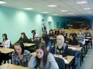 Студенты Колледжа сервиса и дизайна ВГУЭС постигают учение Спинозы