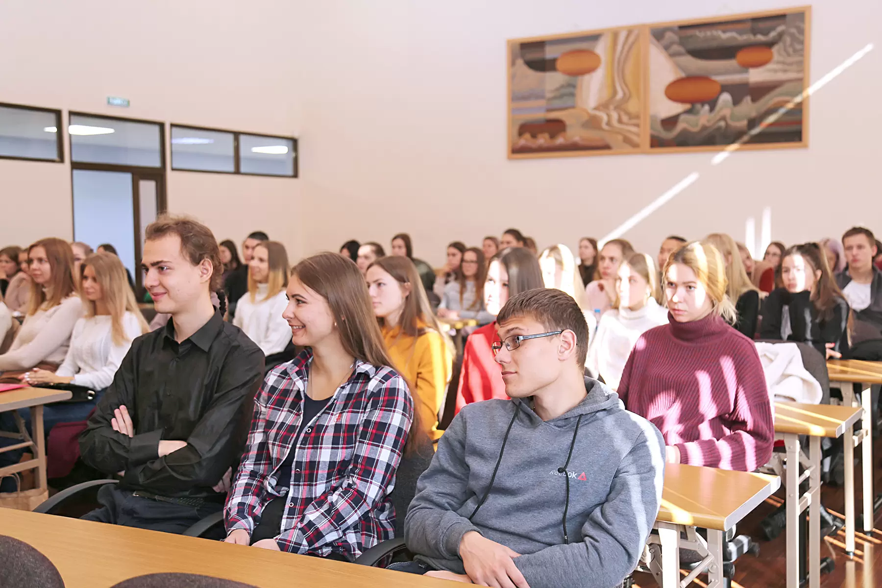 Студенты ВГУЭС пробуют свои силы в трудоустройстве в компанию «Делойт»