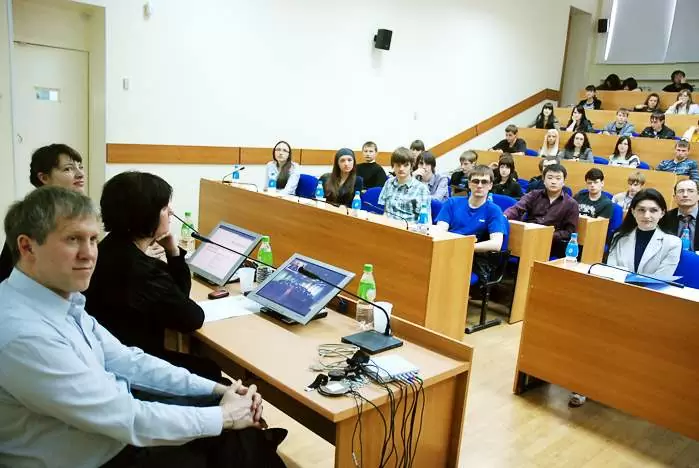 На семинаре во ВГУЭС студенты узнали, как использовать полиграф в оценке персонала и можно ли его обмануть