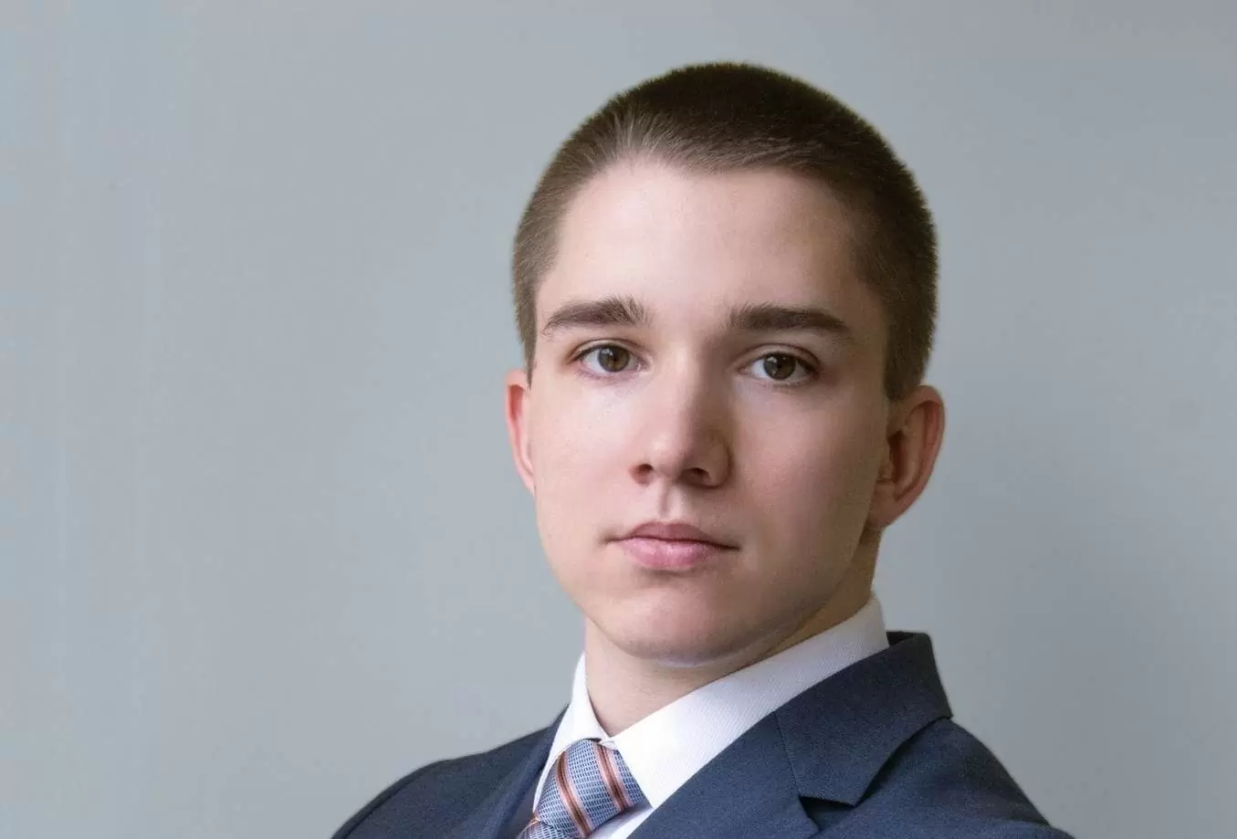 Студент ВГУЭС зарегистрирован в качестве беспартийного кандидата на предварительное голосование по выборам депутатов Заксобрания Приморья