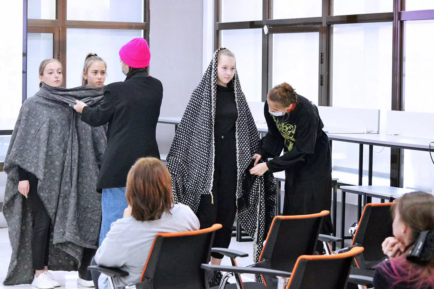 «Networking креативных индустрий»: кафедра дизайна и технологий ВГУЭС организовала площадку для встречи дизайнеров, стилистов и предпринимателей города