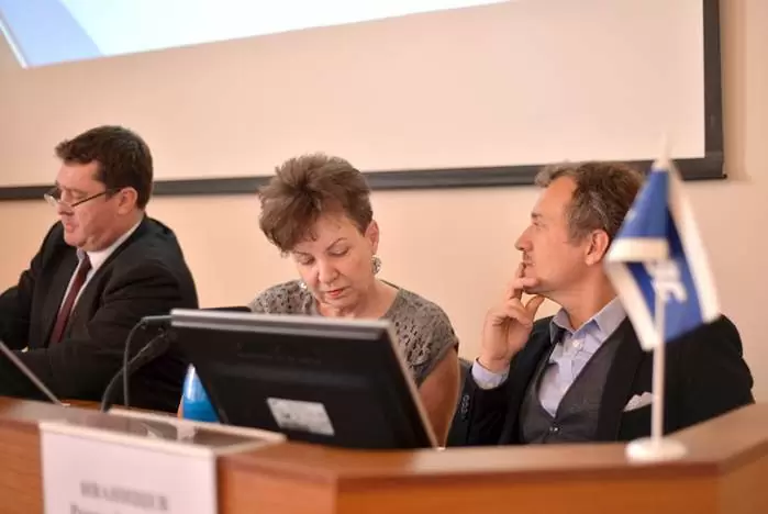 Двадцатилетие туристского образования в Приморском крае и пятнадцатилетие кафедры ТГРБ ВГУЭС началось с бизнес-конференции