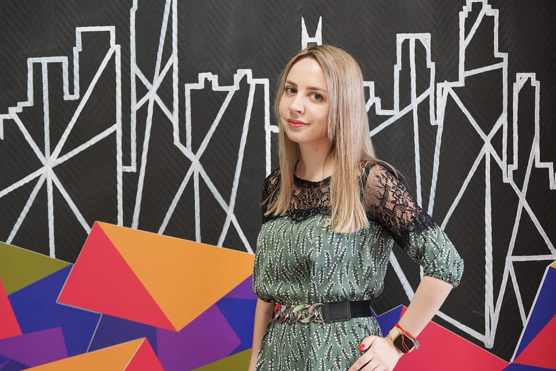 «Работа – это мое хобби»: молодой преподаватель ВВГУ – о тайм-менеджменте и широком кругозоре