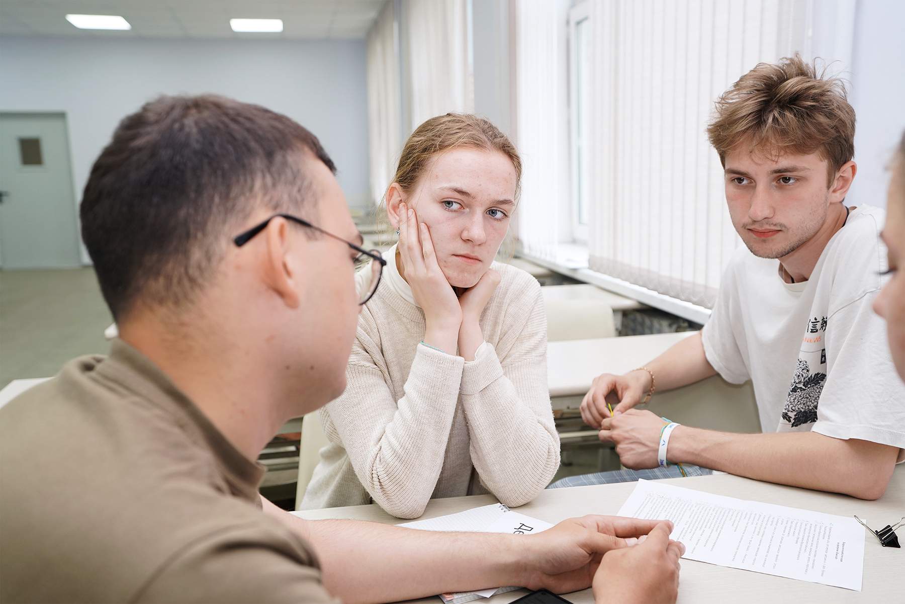 70 студентов получили во ВГУЭС профессию «вожатый»