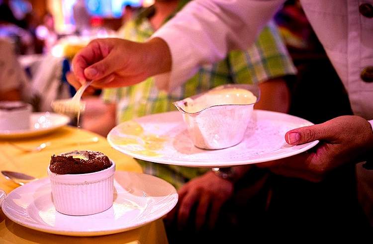 Бесплатно получить профессию повара и работу в лучших ресторанах