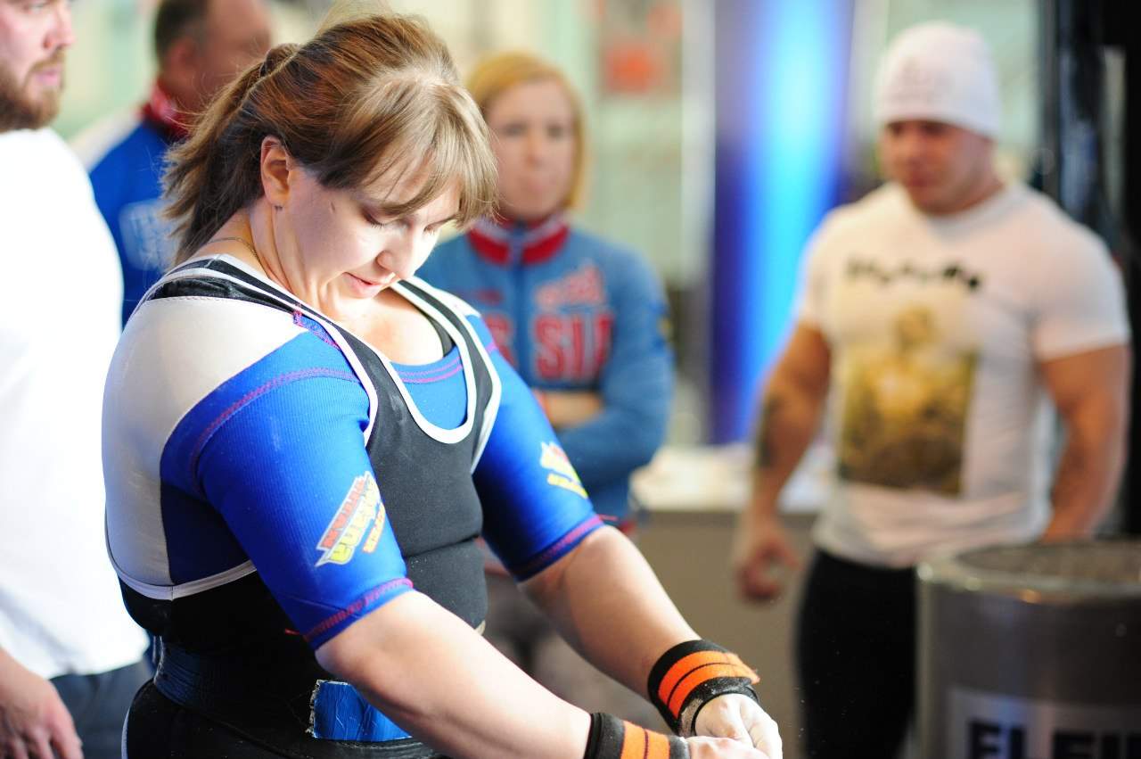 Студентка ВГУЭС Валерия Тимощук вновь подтвердила титул чемпионки России по пауэрлифтингу