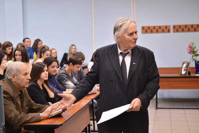 На XIII Конивских чтениях обсудили этику и право