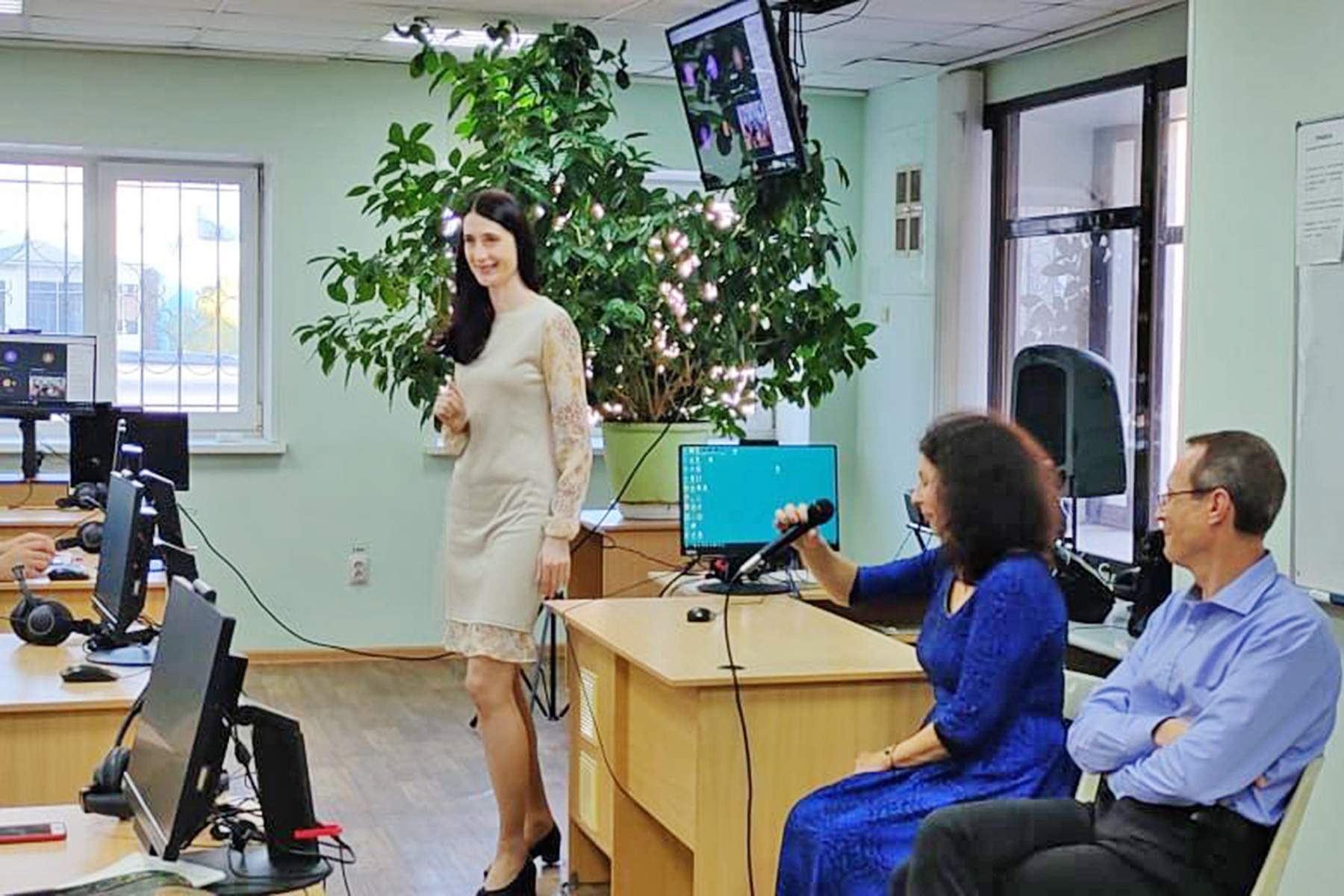 Институт иностранных языков ВГУЭС поздравил переводчиков