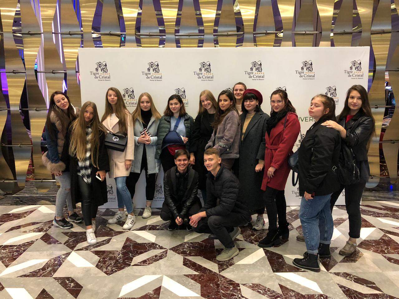 Cтуденты Академического колледжа ВГУЭС посетили отель класса люкс Tigre de Cristal