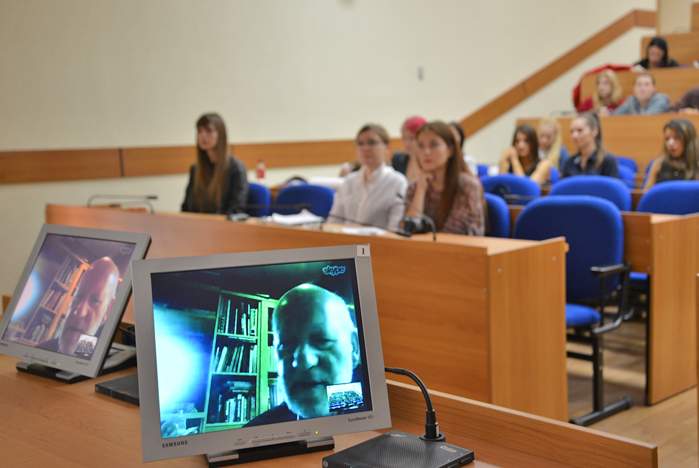 В Дни архитектуры телемост связал ВГУЭС с канадским архитектором