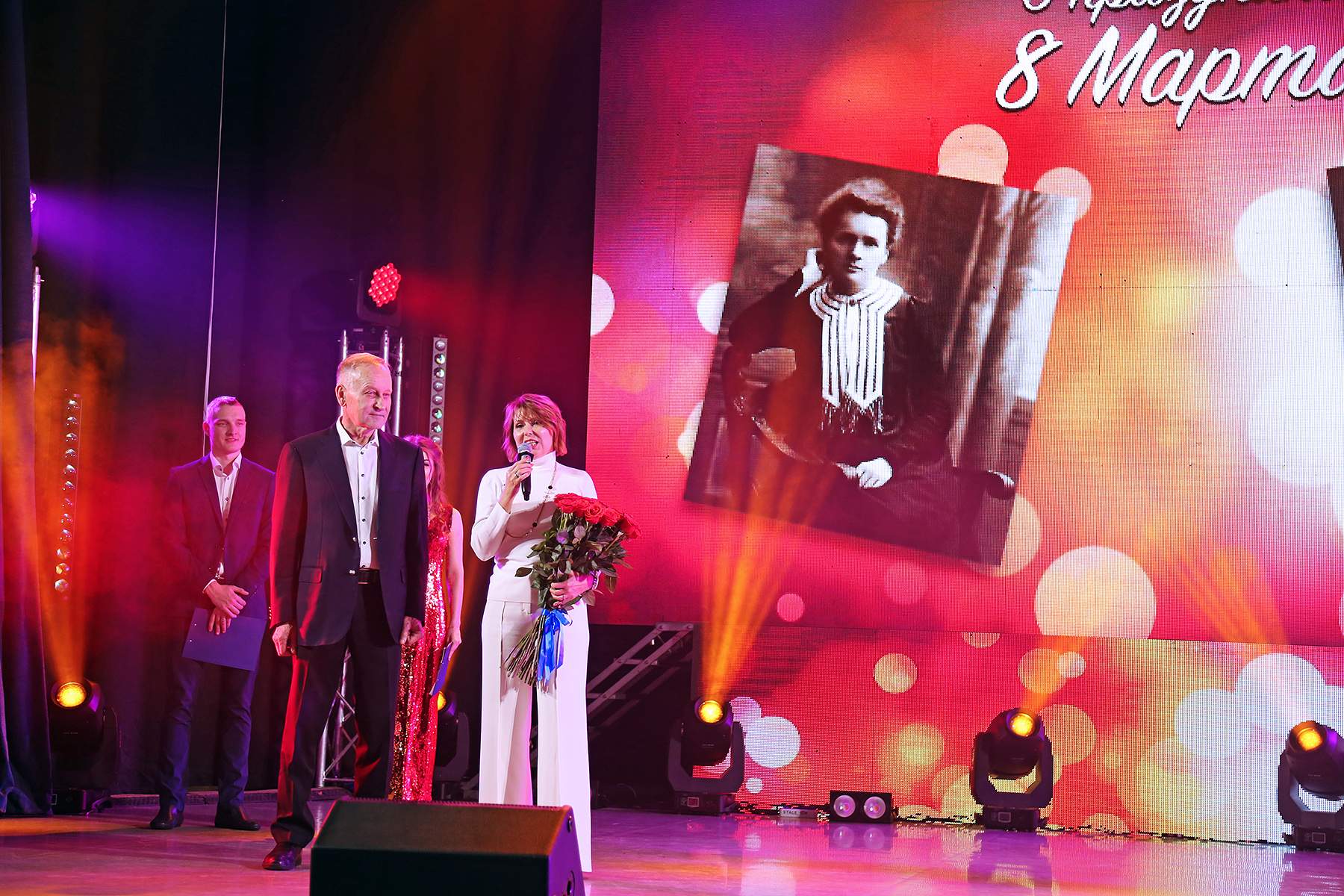 «Великие о великих»: праздничный концерт, посвященный Международному женскому дню во ВГУЭС