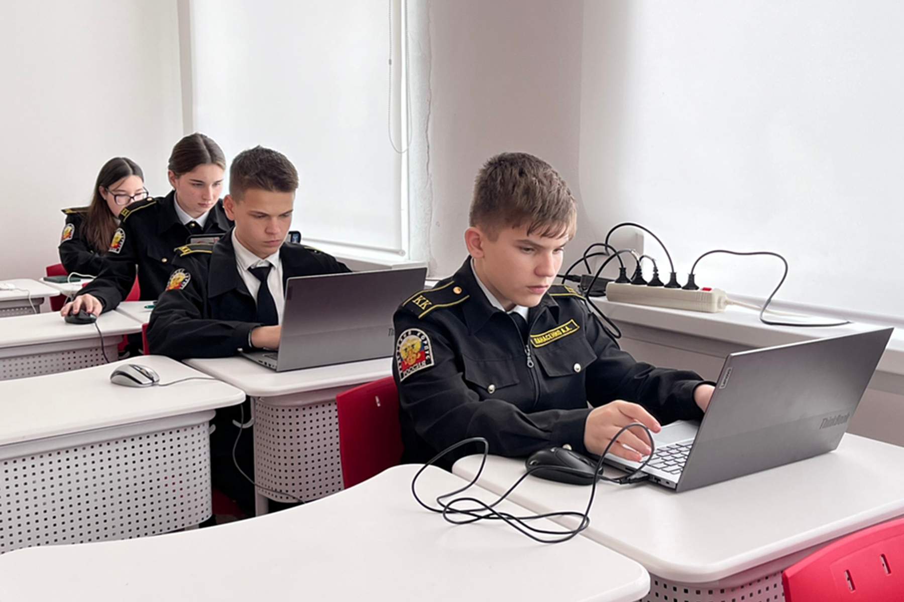 ВВГУ помог старшеклассникам Спасска определиться с профессией