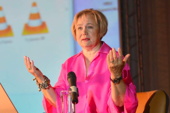 ВГУЭС встретил «посла русской моды»: Наталия Козлова на  Pacific Style Week