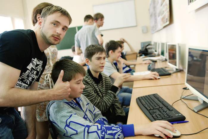 «Умные каникулы»! Проведи их с удовольствием и с пользой во ВГУЭС!