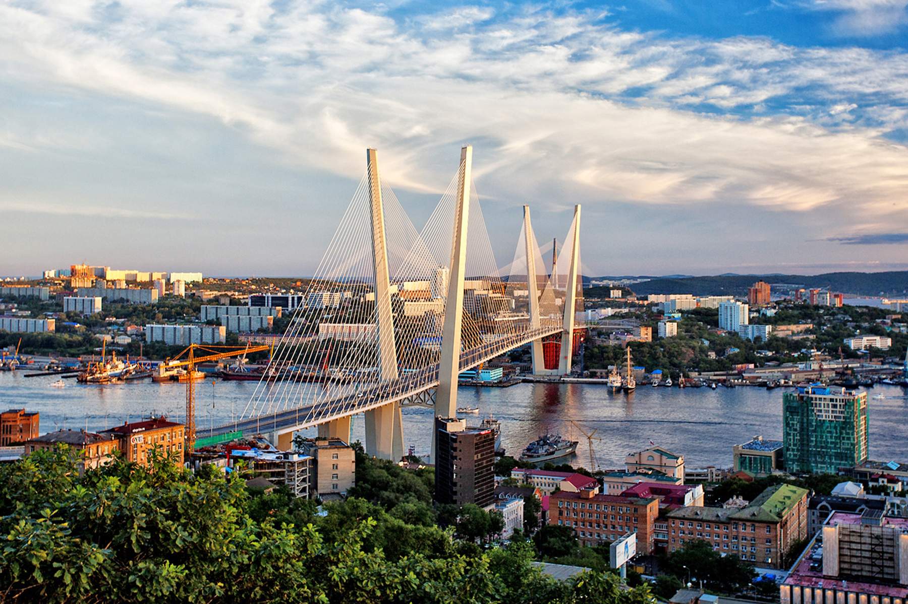 The Pacific Gate of Russia во ВГУЭС для студентов из США: спецкурс по развитию Дальнего Востока и его столицы