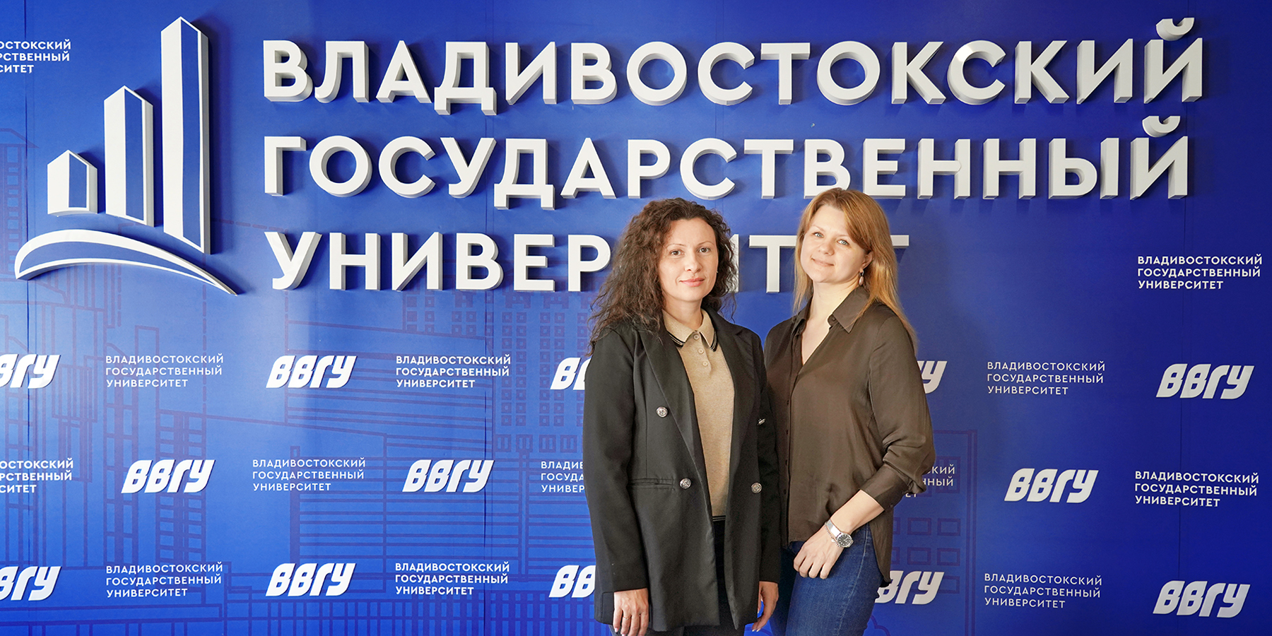 Поздравляем преподавателей ВВГУ Ольгу Дербеневу и Елену Пугачёву c успешной защитой диссертаций на соискание ученой степени кандидата наук