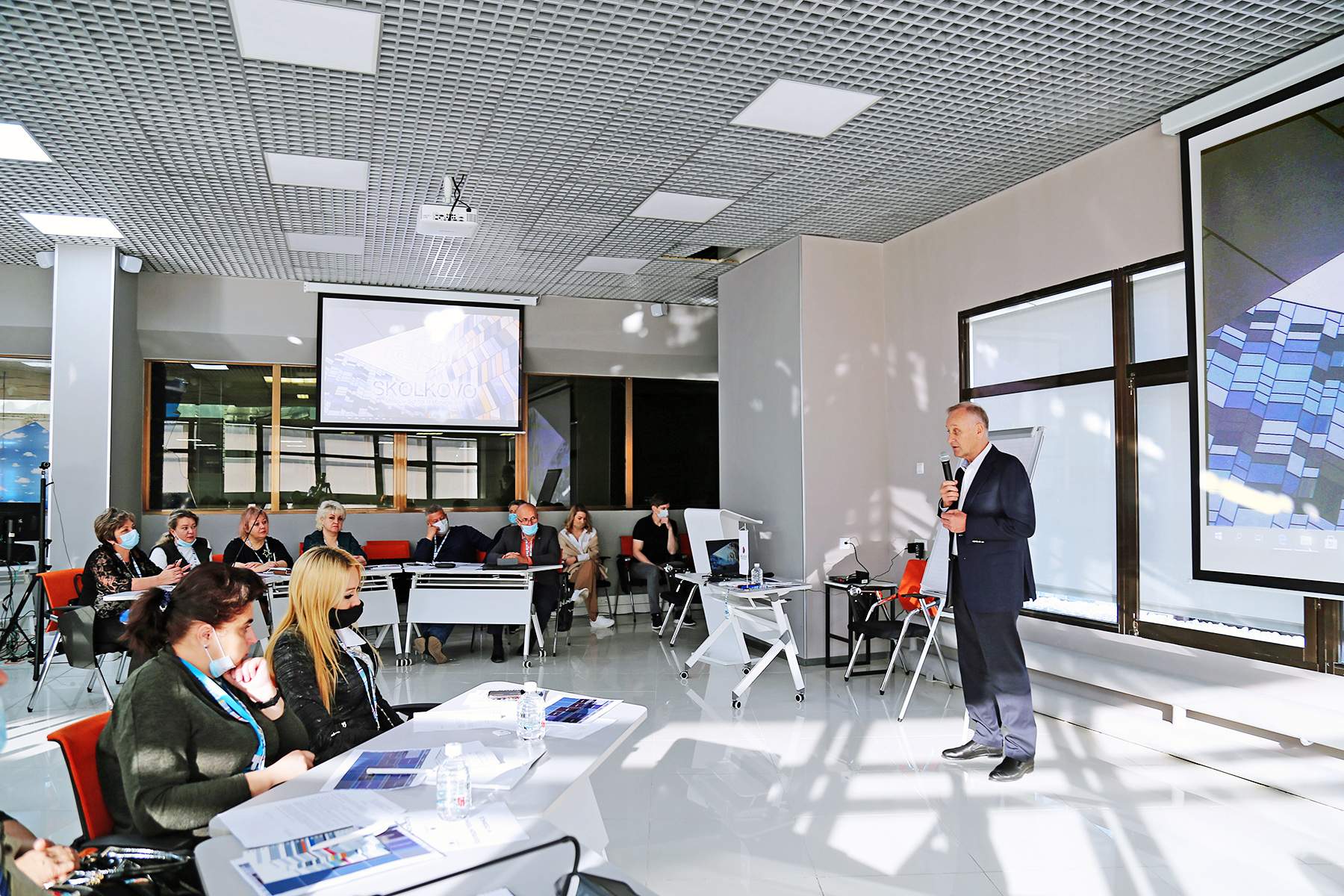 Принцип опережающей подготовки: во ВГУЭС стартовала международная образовательная программа трансформации колледжей «РЕГИОН-ПРОФИ»