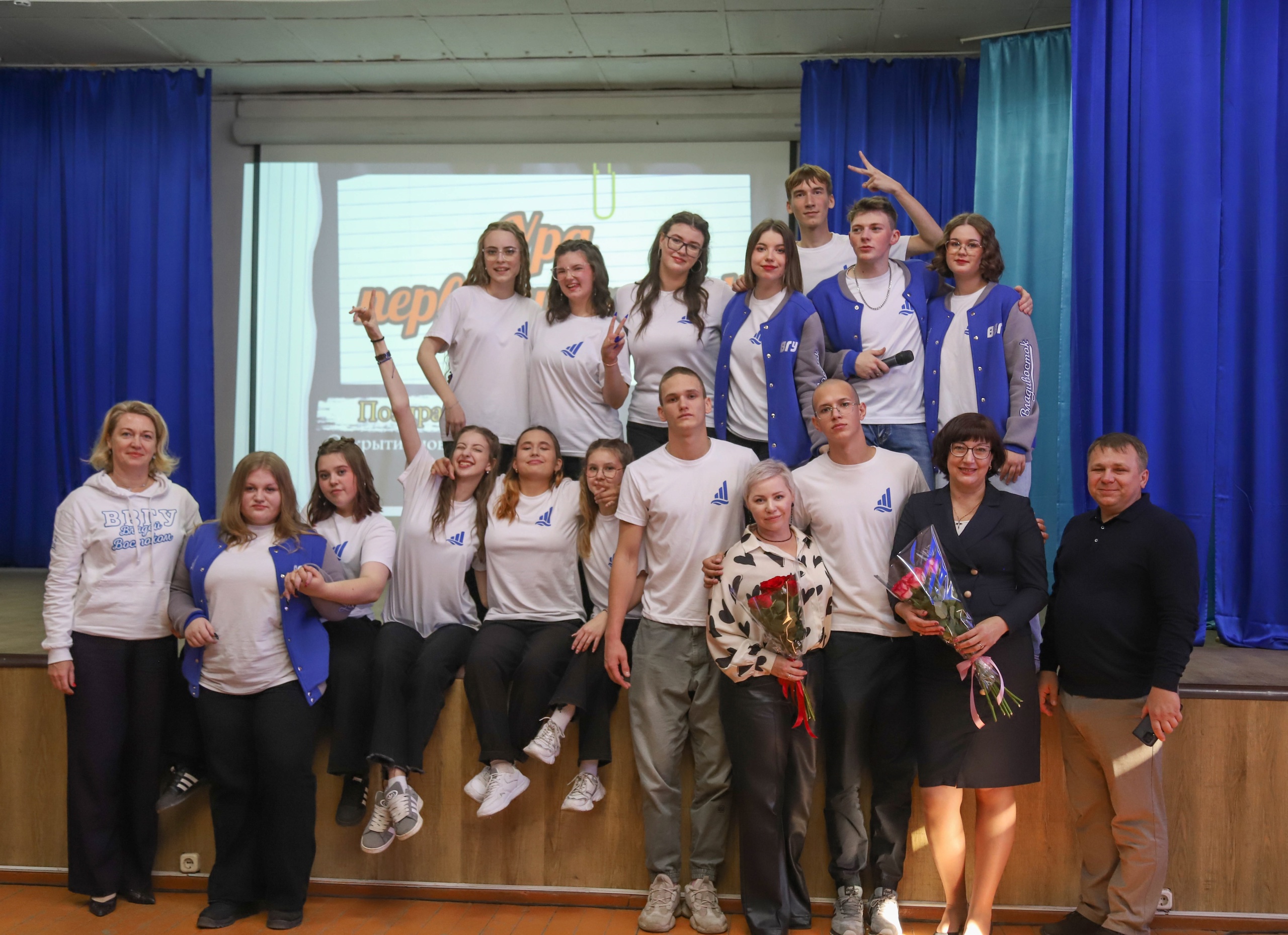 В филиале прошла яркая церемония посвящения в студенты