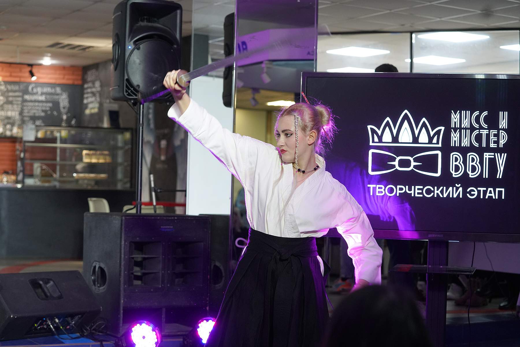 Определены имена финалистов конкурса  «Мисс и Мистер ВВГУ»