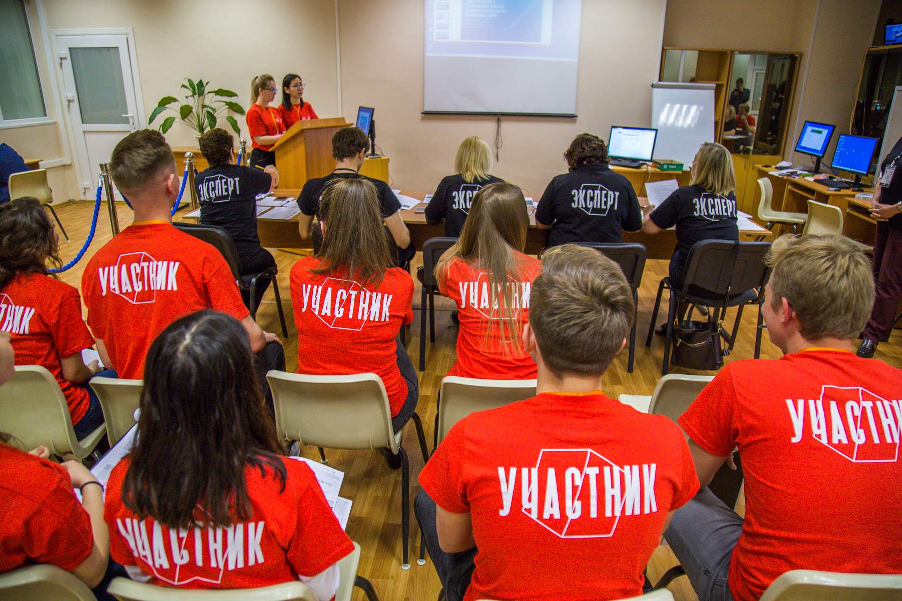 Участников Ворлдскиллс во ВГУЭС «испытывают» на стрессоустойчивость