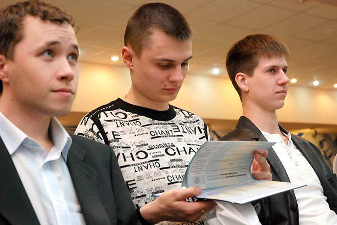 Первые в Приморье инженеры по организации и безопасности движения получили дипломы