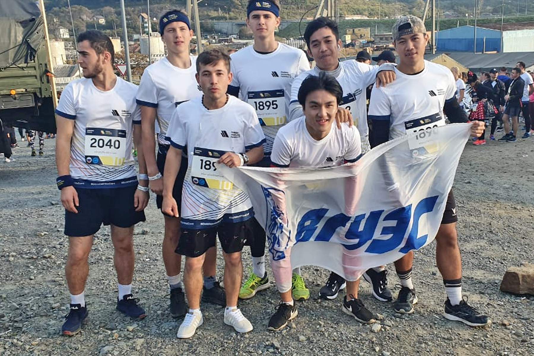 Сборная команда студентов ВГУЭС показала хороший результат в Galaxy Vladivostok Marathon