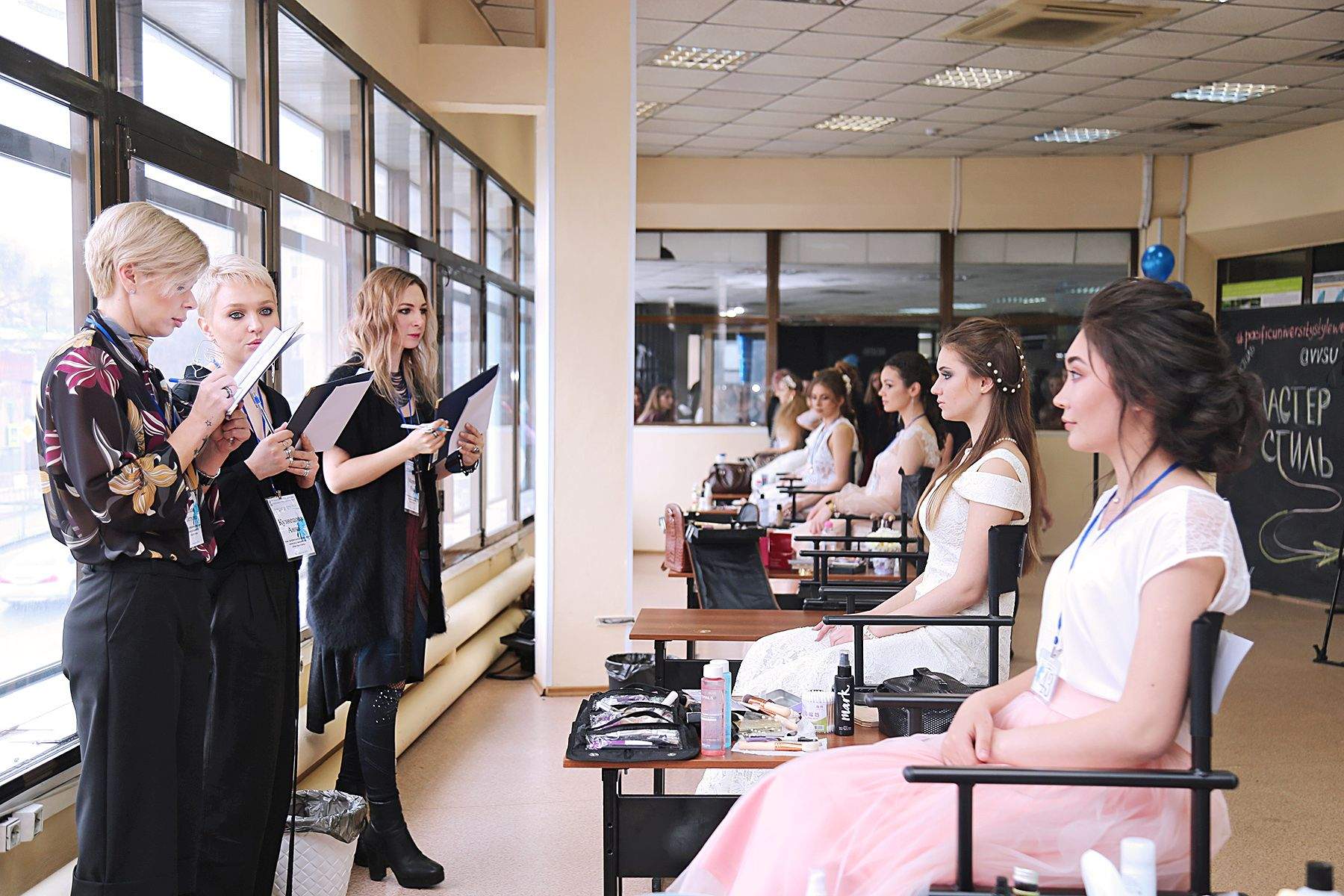 Pacific Style Week 2019: студенты ВГУЭС стали лучшими в конкурсе стилистов и визажистов Дальнего Востока