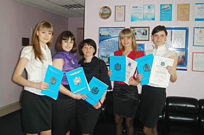 На конференции в Администрации Приморского края работы студенток Института права и управления ВГУЭС вызвали большой интерес.