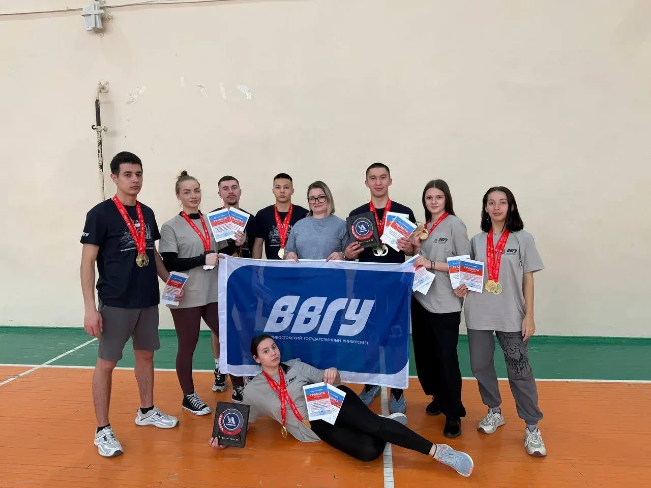 Студенты колледжа сервиса и дизайна заняли первое место - на «УниверЛиге Факультетов»!