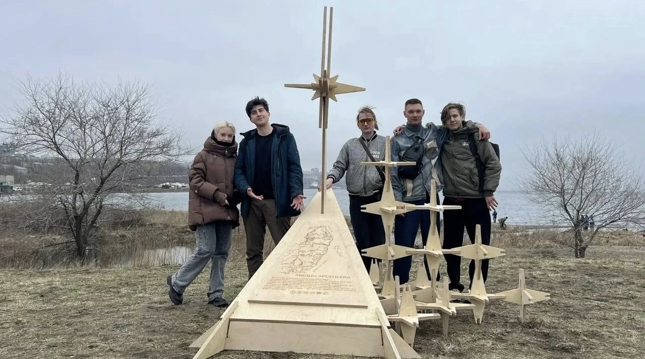 Студенты ВВГУ приняли участие в субботнике всероссийской акции «Вода России»