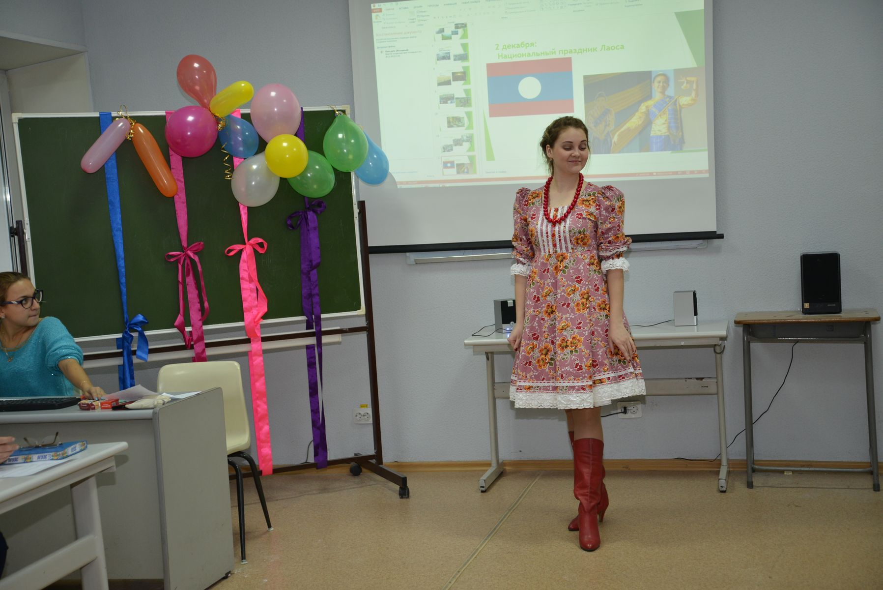 Студенты ВГУЭС из Лаоса приняли поздравления с Днем независимости своей страны