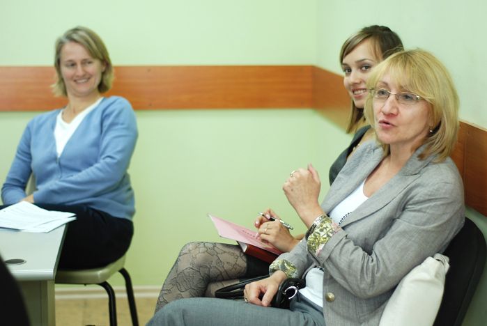 Приглашаем на обучение по программе "Переводчик в сфере профессиональной коммуникации". Дополнительное языковое образование