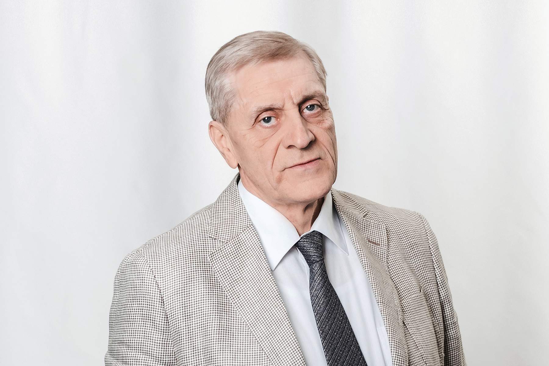 Эффективная деятельность человека должна опираться на научный фундамент, — профессор ВГУЭС Александр Исаев 