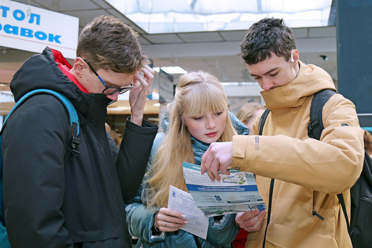 Студенты и выпускники кафедры экономики и управления ВГУЭС — абитуриентам: здесь делают успешную карьеру