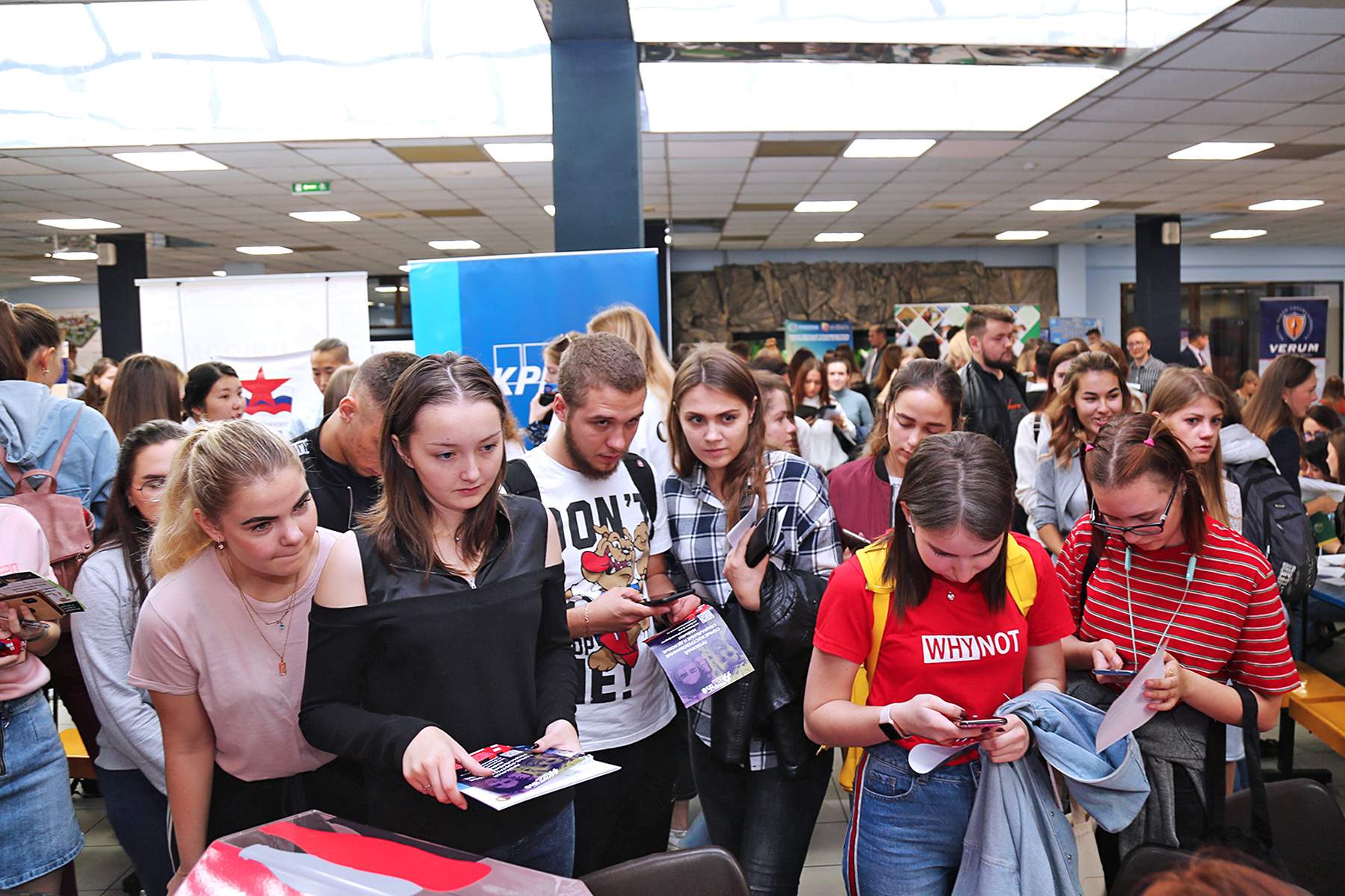 58 компаний-партнеров ВГУЭС предложили места прохождения практики студентам на осенней ярмарке