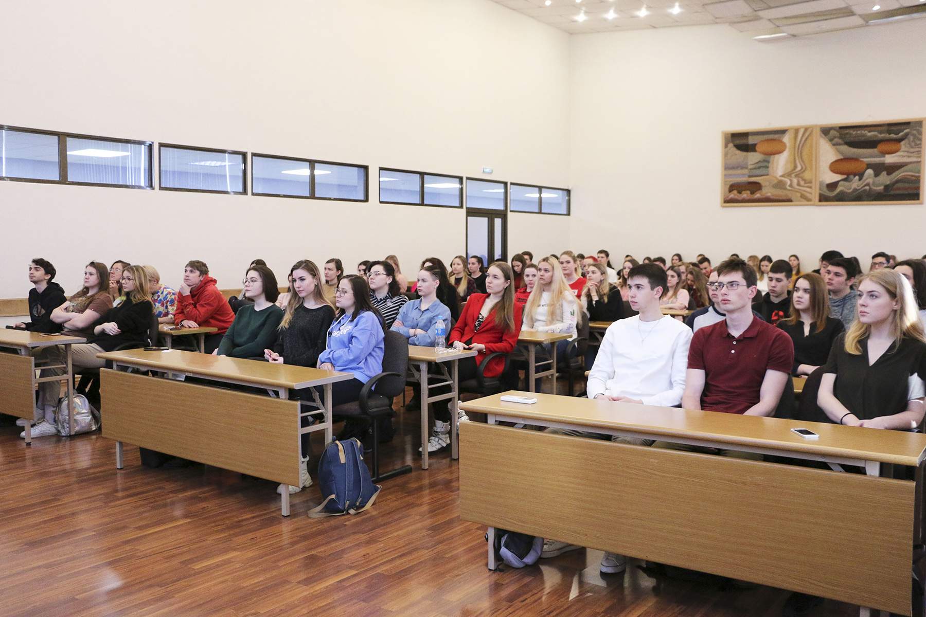 «День компании» Excelente Career & Education Center во ВГУЭС: гарантированные карьерные перспективы для студентов