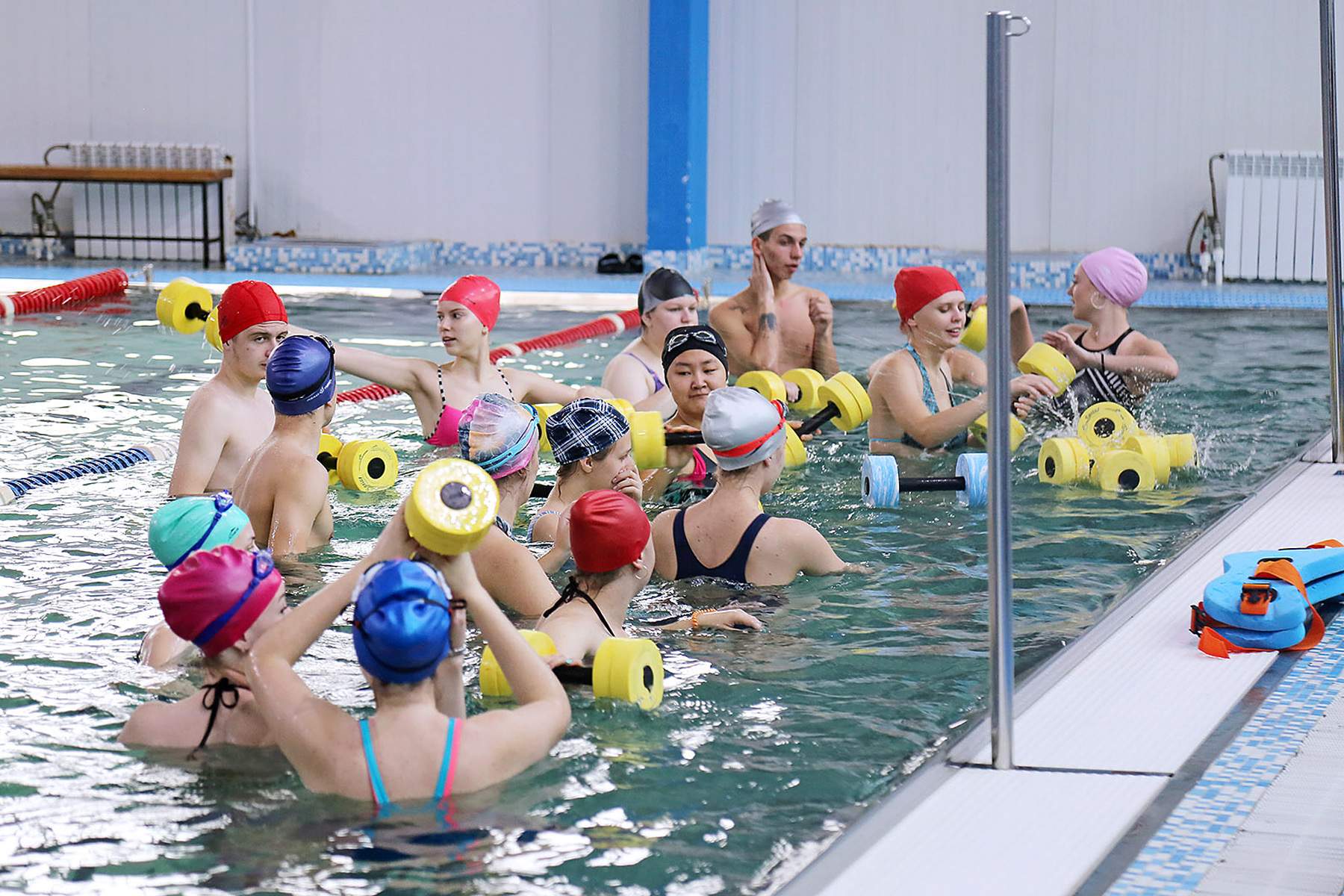 На физкультуру - каждое утро. Во ВГУЭС проходит Неделя без курения