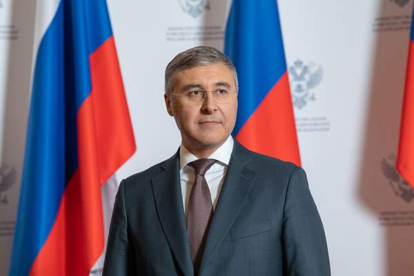 Глава Минобрнауки Валерий Фальков поздравил преподавателей вузов с профессиональным праздником⠀