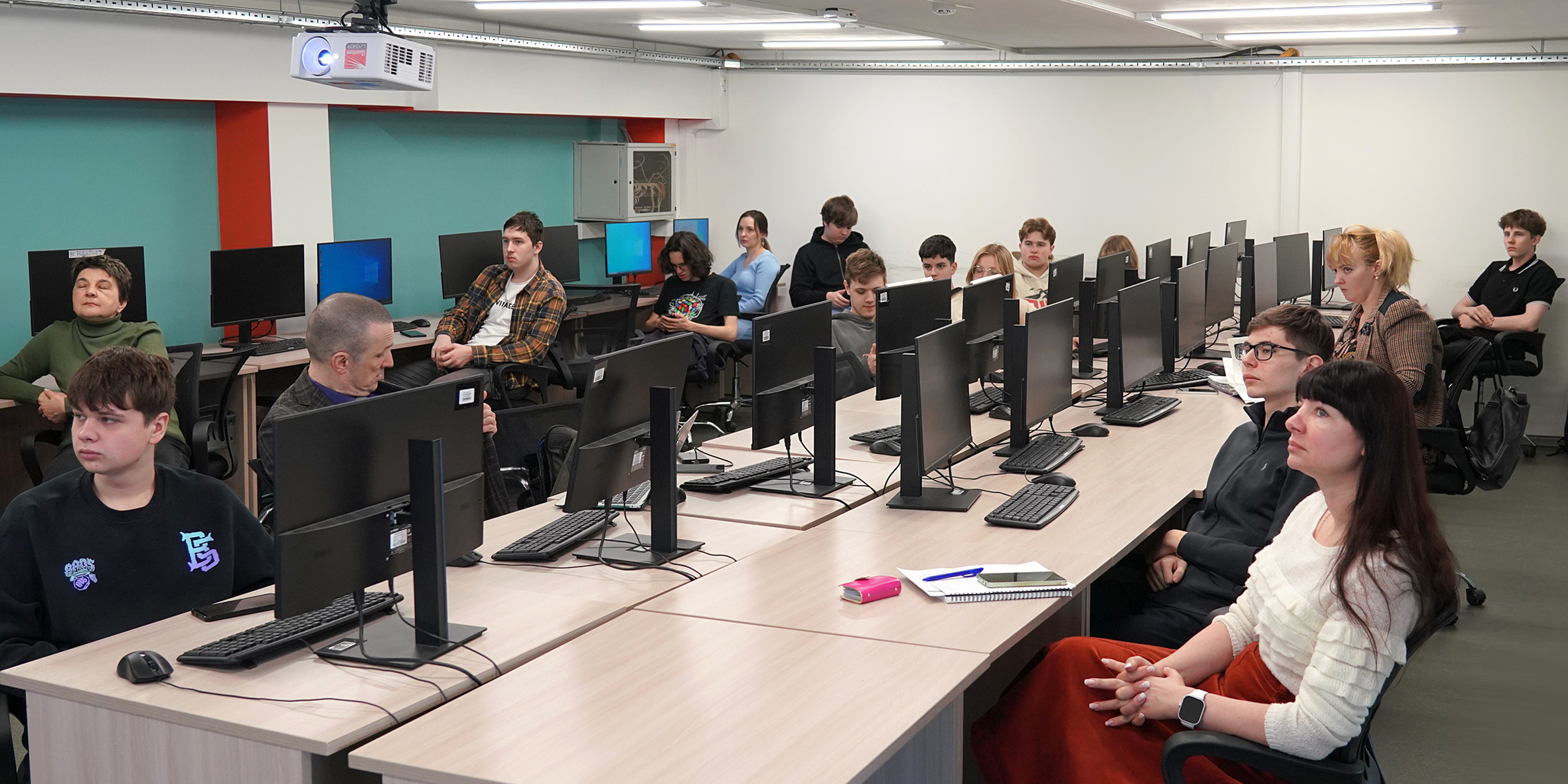 Преподаватели ВВГУ осваивают технологии применения искусственного интеллекта в высшем образовании