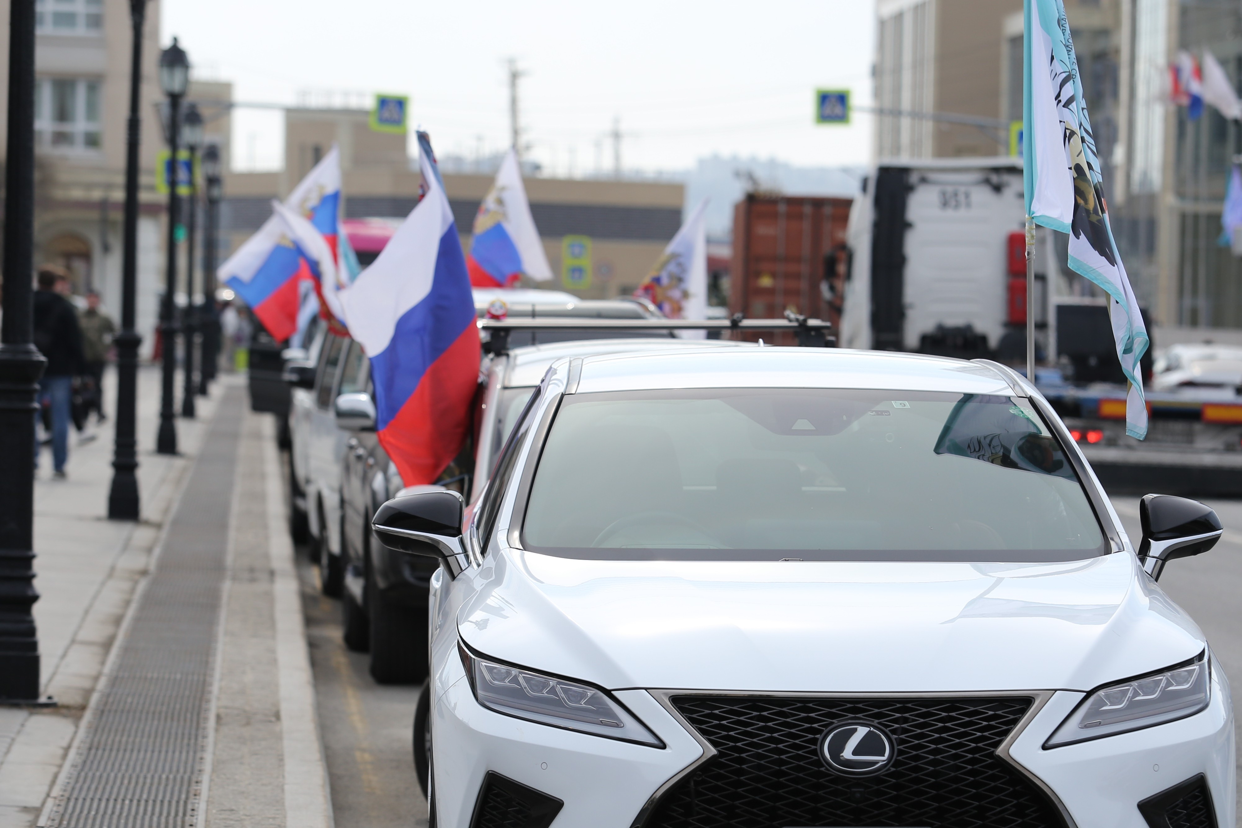 «Путь к Победе»: студент ВВГУ отправился в гуманитарный автопробег через всю Россию