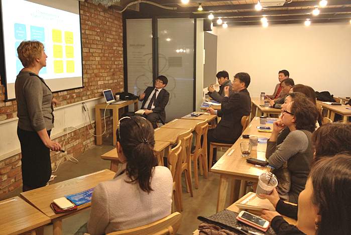 Студенты и школьники из Сеула, Сианя и Пекина готовы изучать искусство гостеприимства в МШГМ ВГУЭС-PIHMS