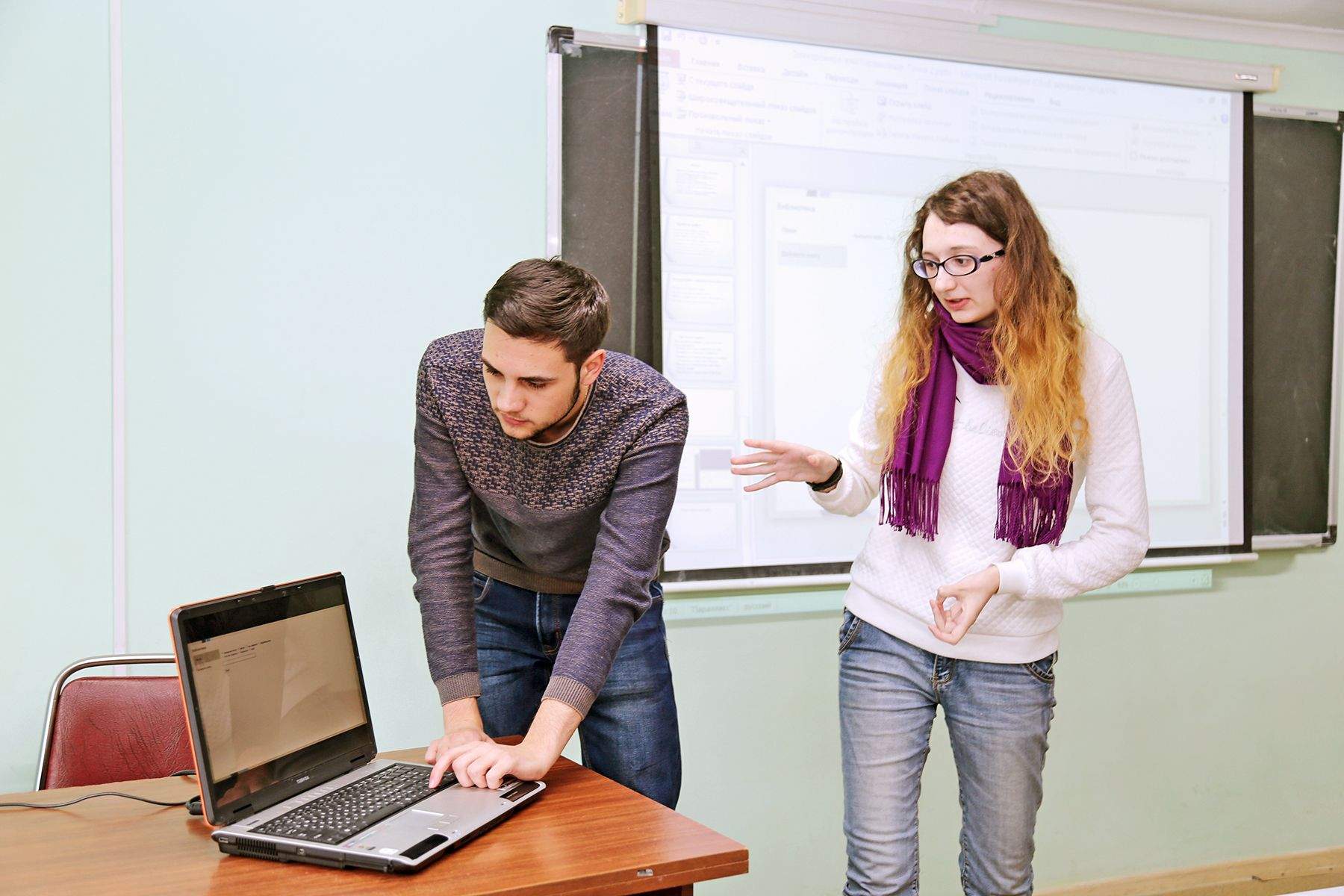 Электронное книгохранилище и нейросеть, распознающая лица: во ВГУЭС прошли защиты студенческих проектов