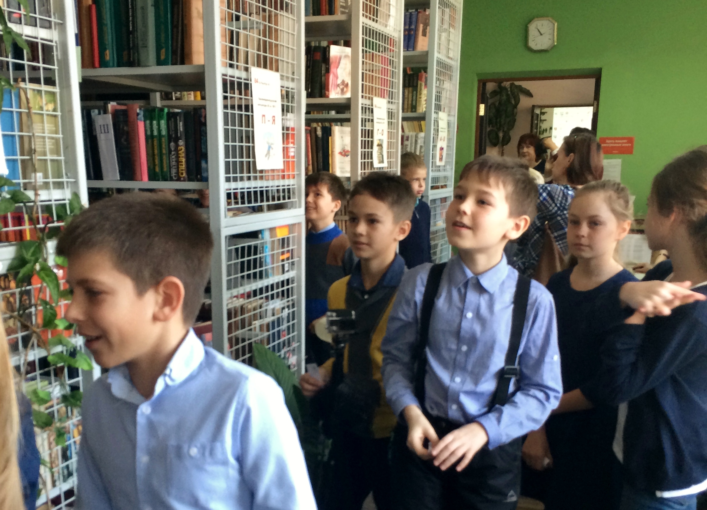 "Улыбается сквозь годы певец тайги - писатель Басаргин..."