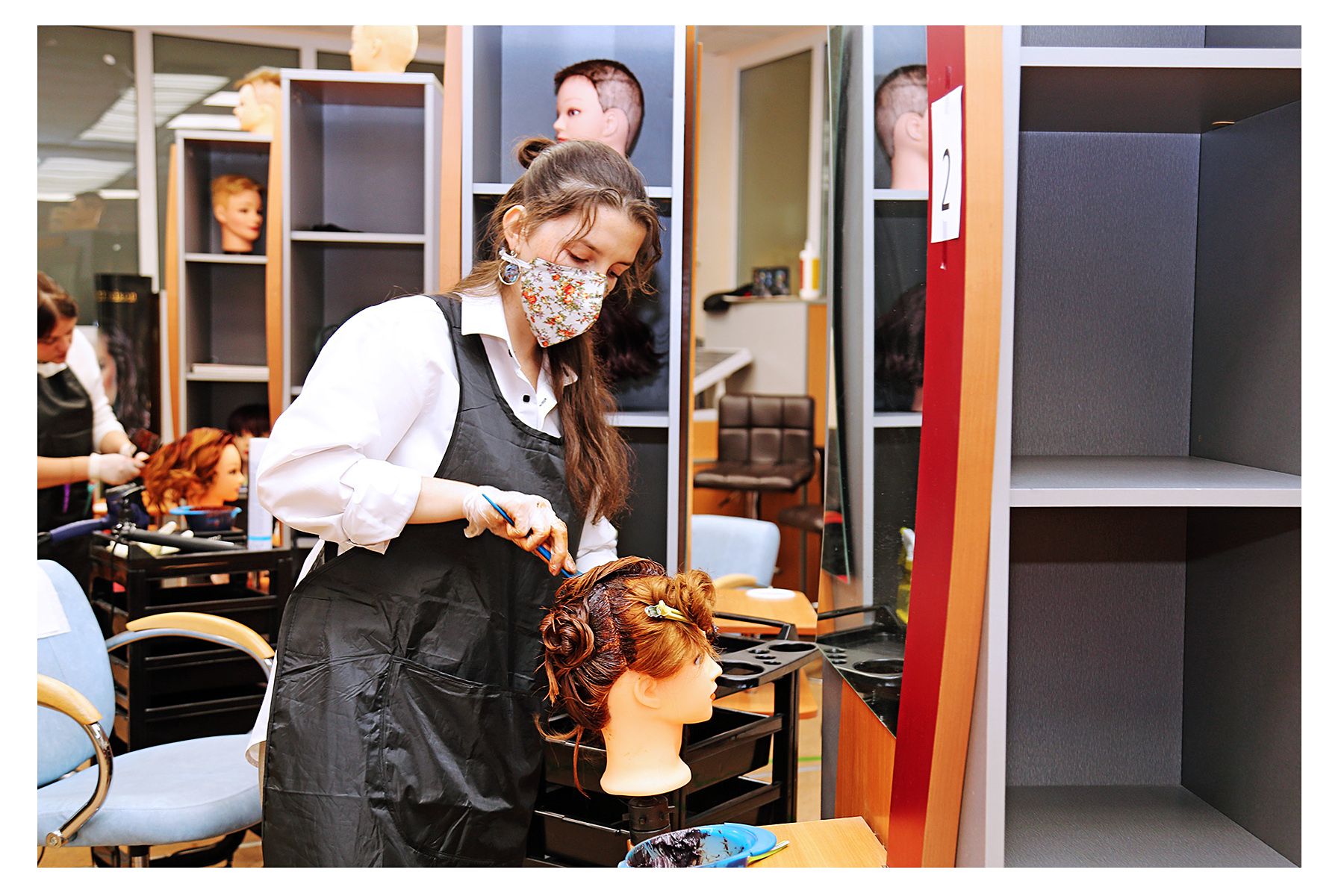 Более 700 человек, потерявших работу из-за коронавируса, получили новую востребованную профессию во ВГУЭС по программе WorldSkillsExpress