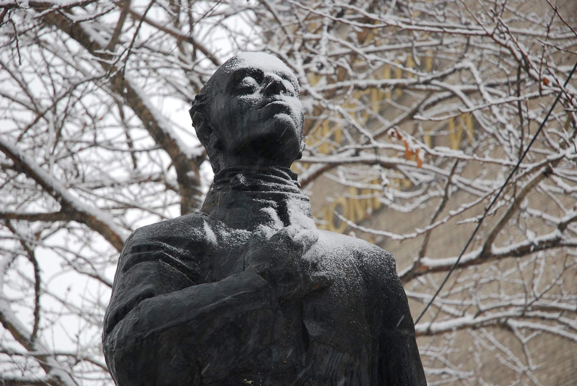 «Я вижу каменное небо», — подробности создания фильма об Осипе Мандельштаме в новом выпуске проекта ВГУЭС LIFE